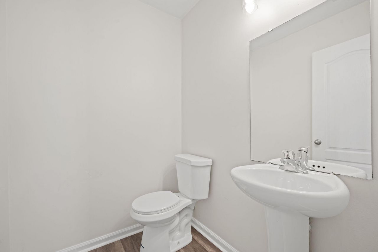 232 Coosawatchie Street Photo 16