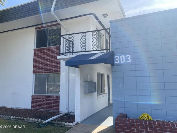 303 Ridge Boulevard, Unit 1060, South Daytona, FL 32119