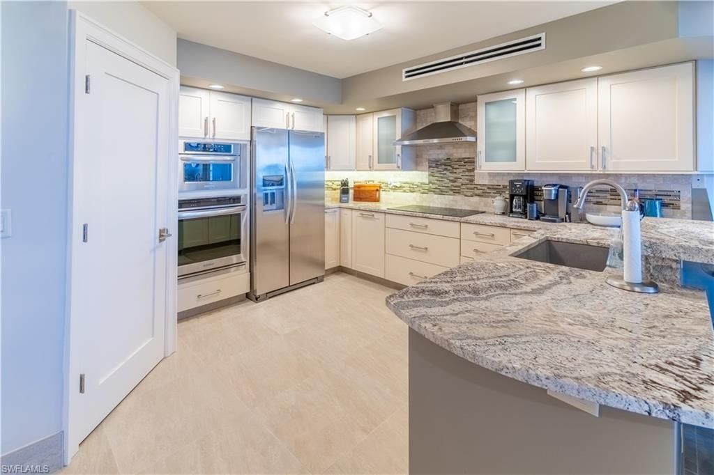 3 Bluebill Ave, Unit 801, Naples, FL 34108 Photo