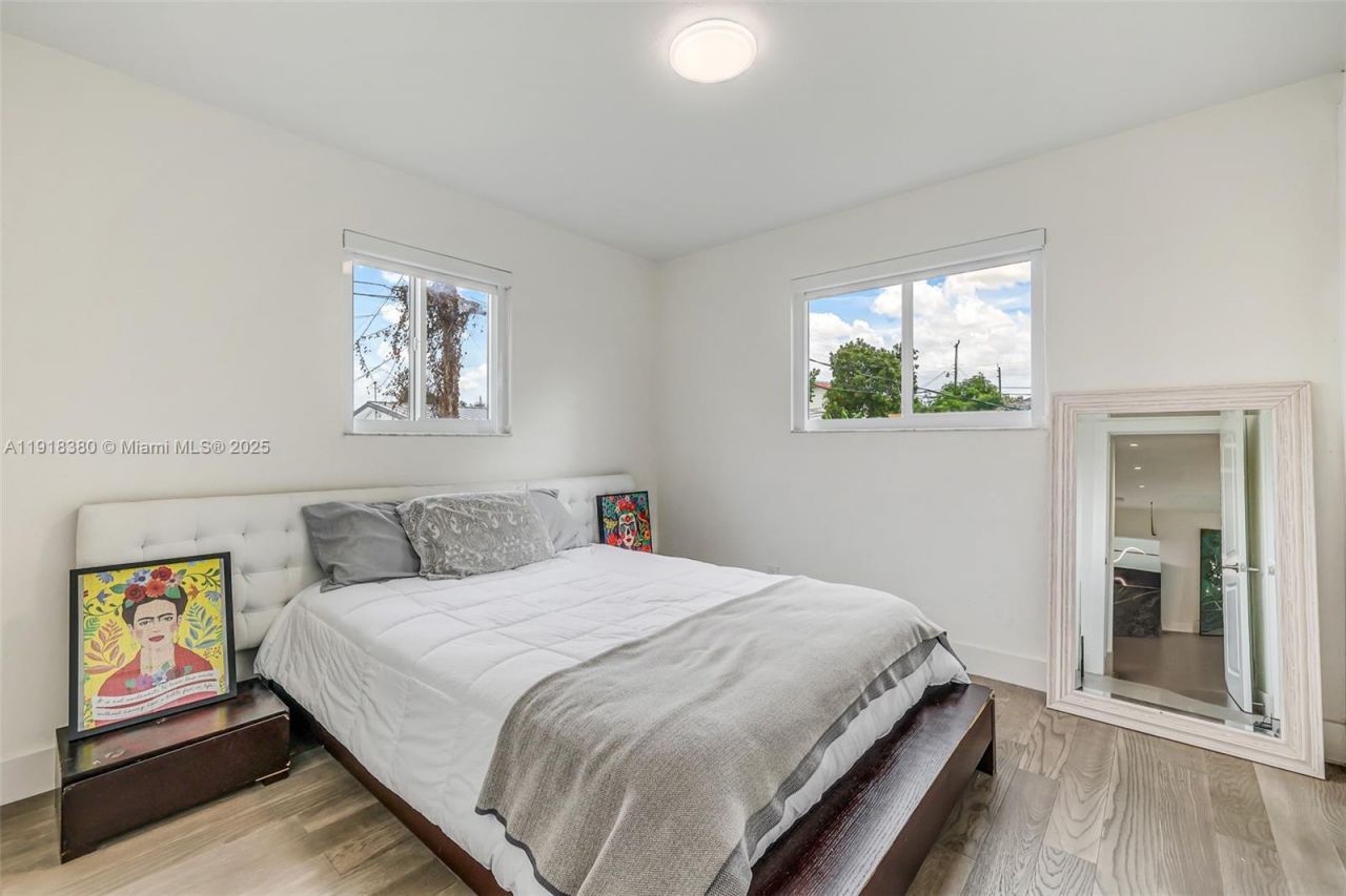 7901 SW 22nd St, Miami, FL 33155 Photo