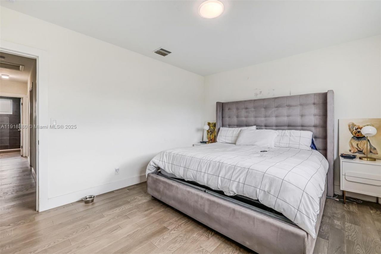 7901 SW 22nd St, Miami, FL 33155 Photo