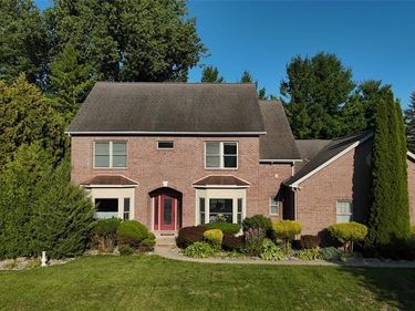 10 Cobblestone Place, Saginaw, MI 48603