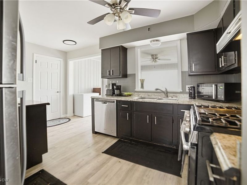 354 Ewing Road, Youngstown, OH 44512 Photo 17