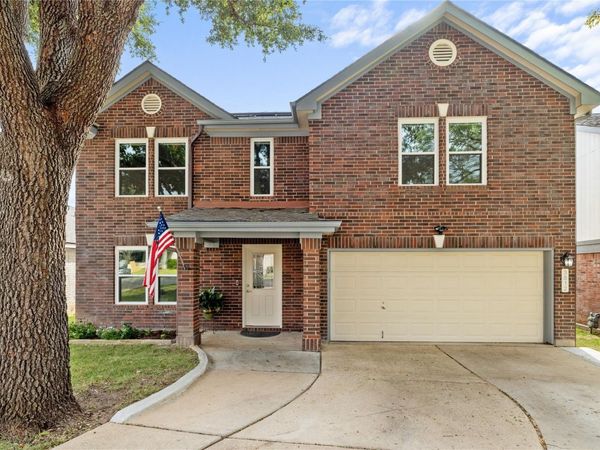 3812 Tailfeather DR, Round Rock, TX 78681