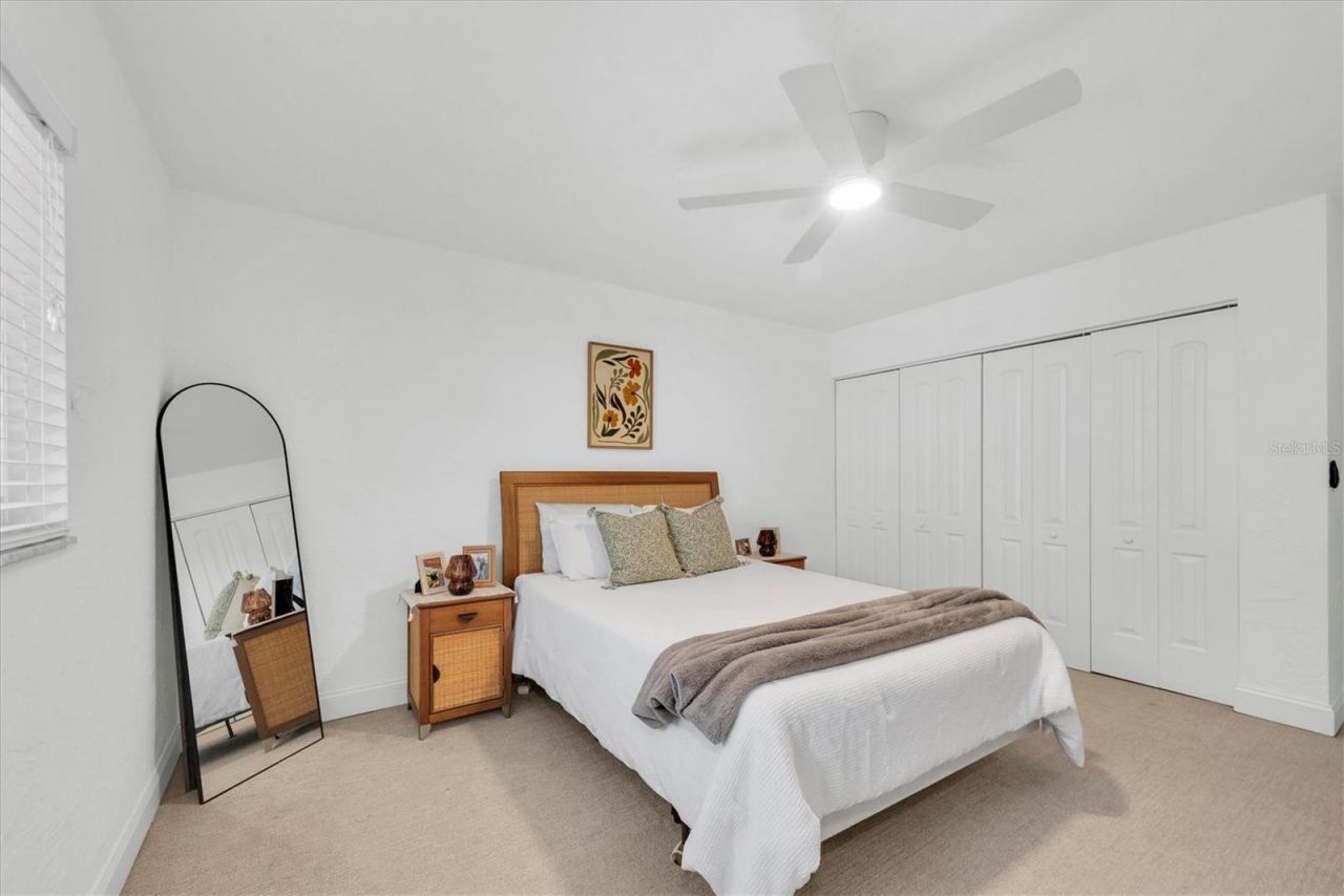 210 5th Avenue S, Unit 404, Saint Petersburg, FL 33701 Photo