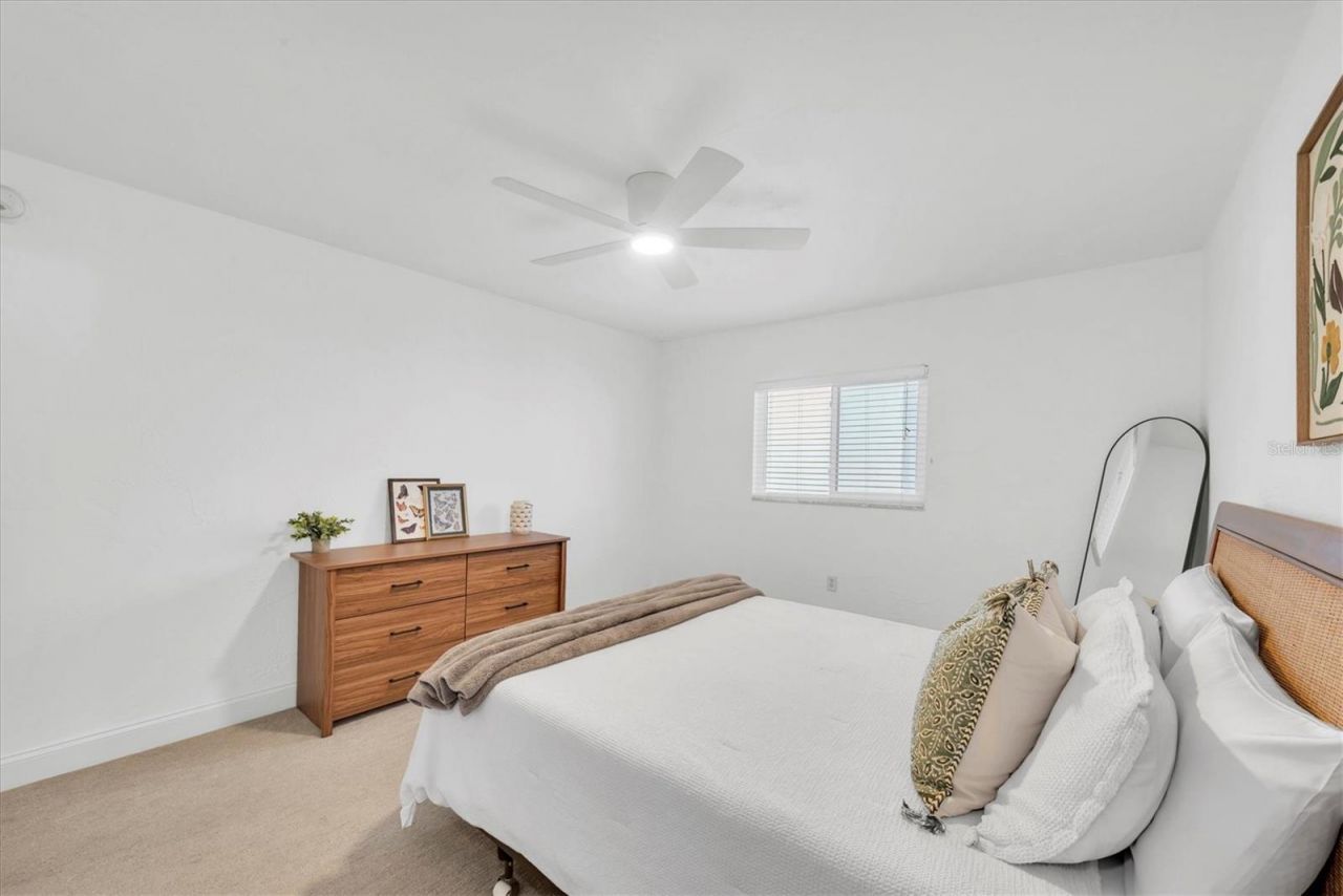 210 5th Avenue S, Unit 404, Saint Petersburg, FL 33701 Photo