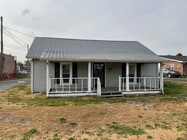 1301 N Main St, Shelbyville, TN 37160