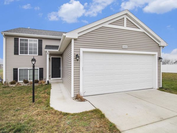 50681 Deer Crossing Trail, Elkhart, IN 46514