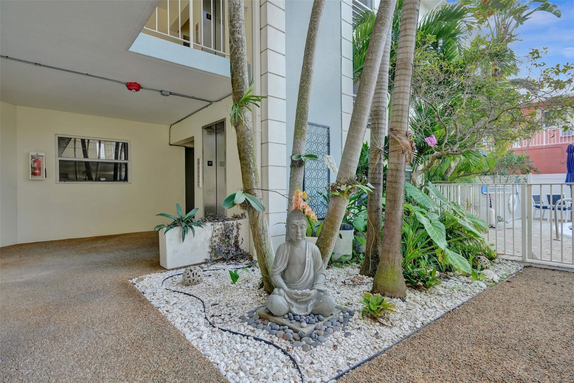 3216 SE 8th Street, Unit 305, Pompano Beach, FL 33062 Photo