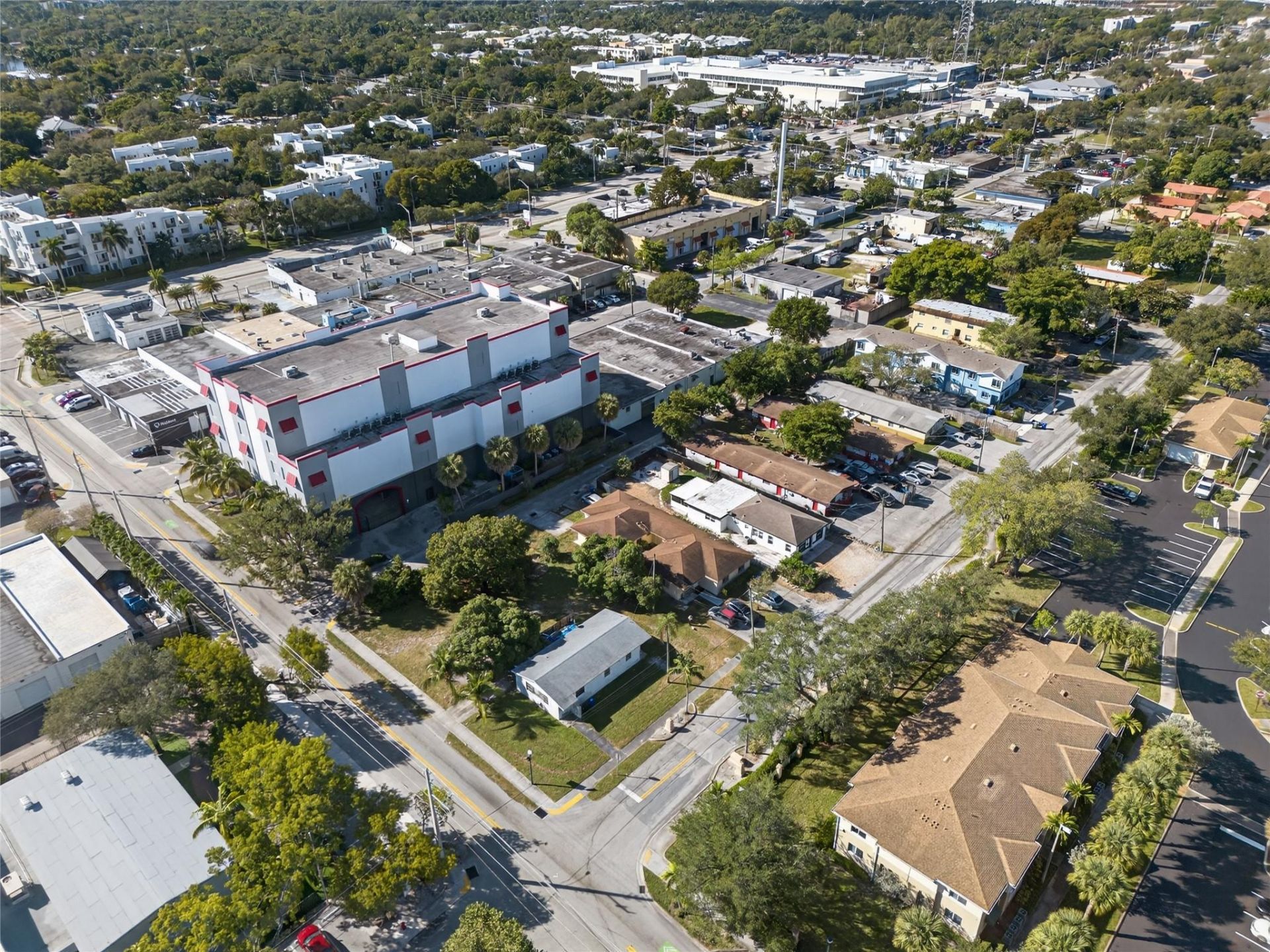 900 NW 2nd Street, Fort Lauderdale, FL 33311 Photo