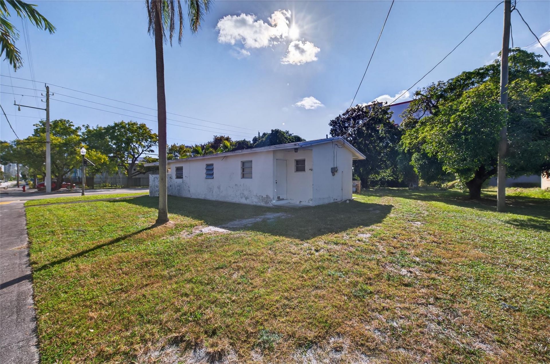 900 NW 2nd Street, Fort Lauderdale, FL 33311 Photo