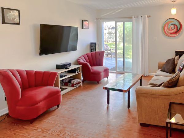 2005 Matthews LN, Unit 2, Austin, TX 78745