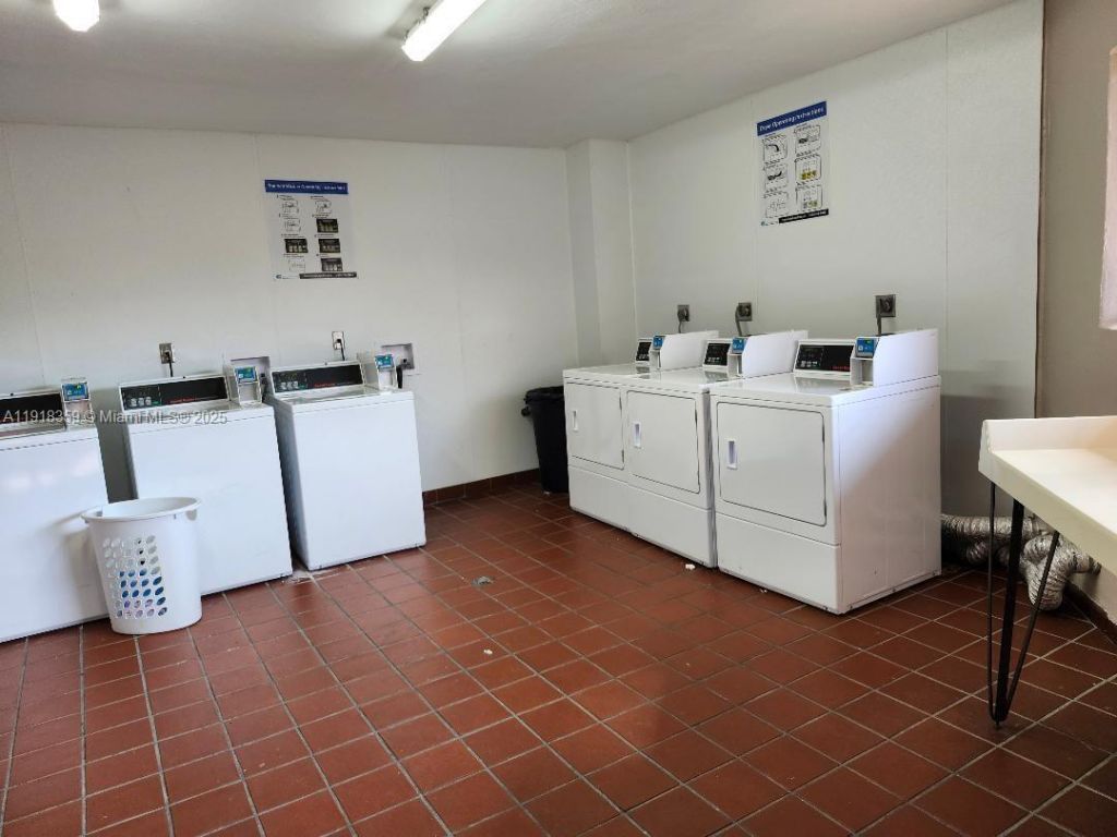 8520 SW 133rd Ave Rd, Unit 415, Miami, FL 33183 Photo