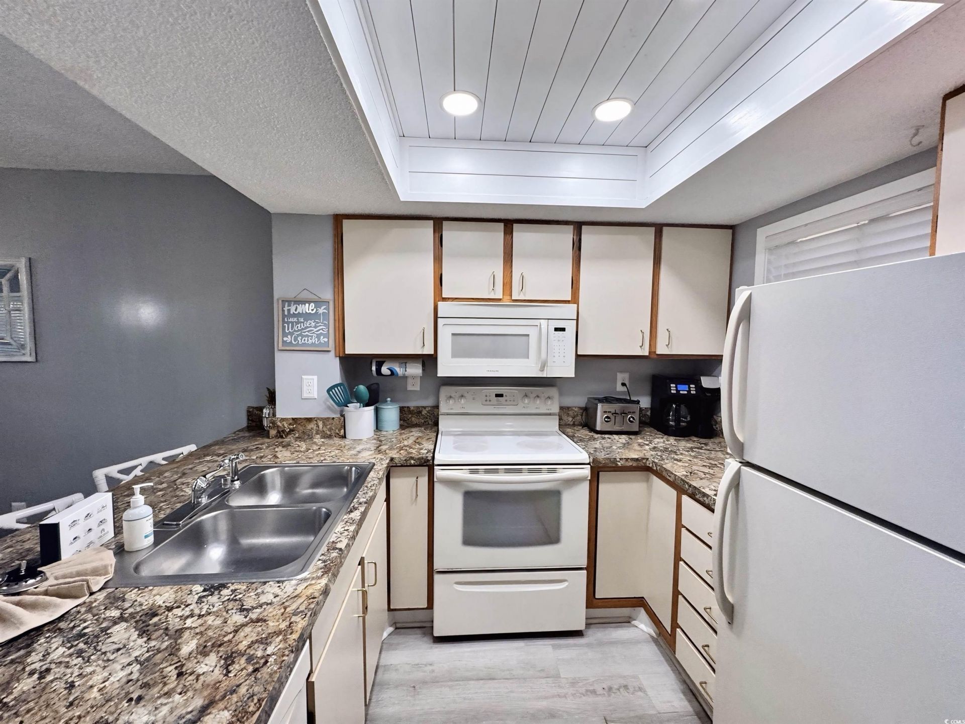 501 Maison Dr. Photo 7