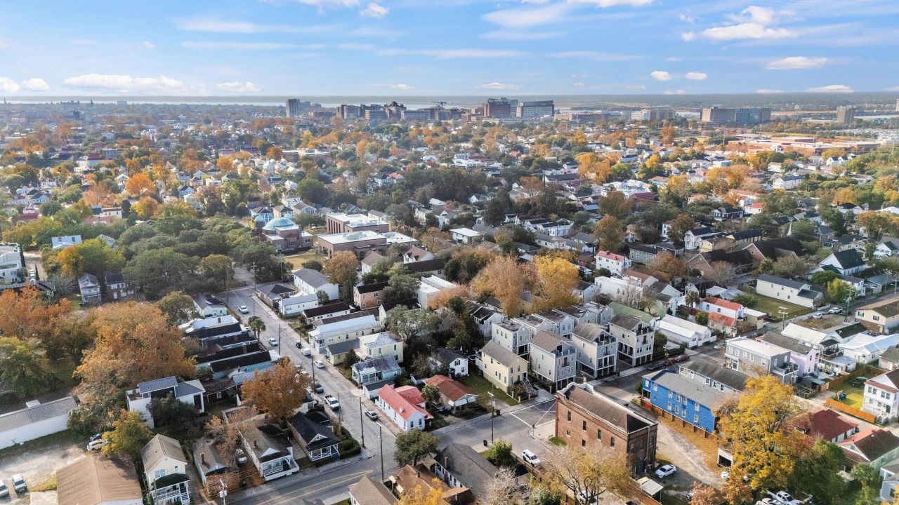 24 Strawberry Lane Photo 33