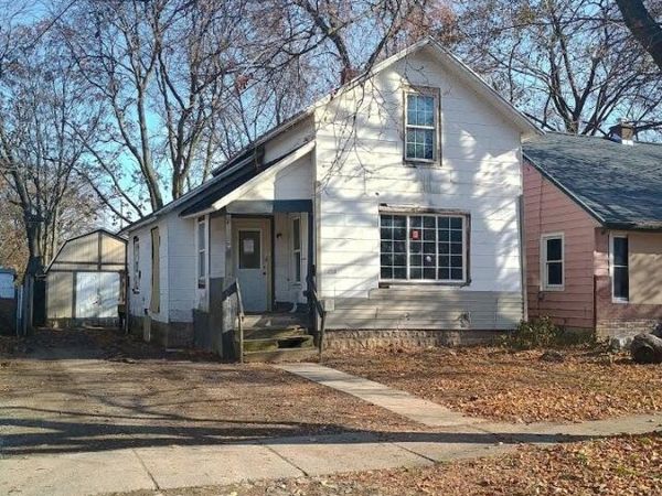 1320 Glenrose Avenue, Lansing, MI 48915