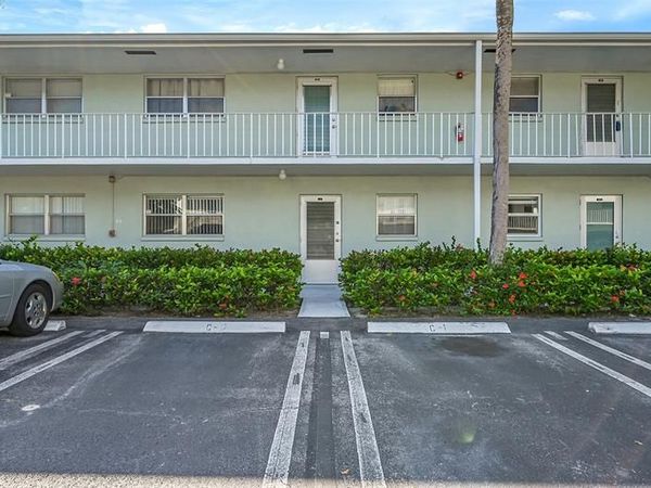 2340 SW 22nd Ave, Unit 303, Delray Beach, FL 33445