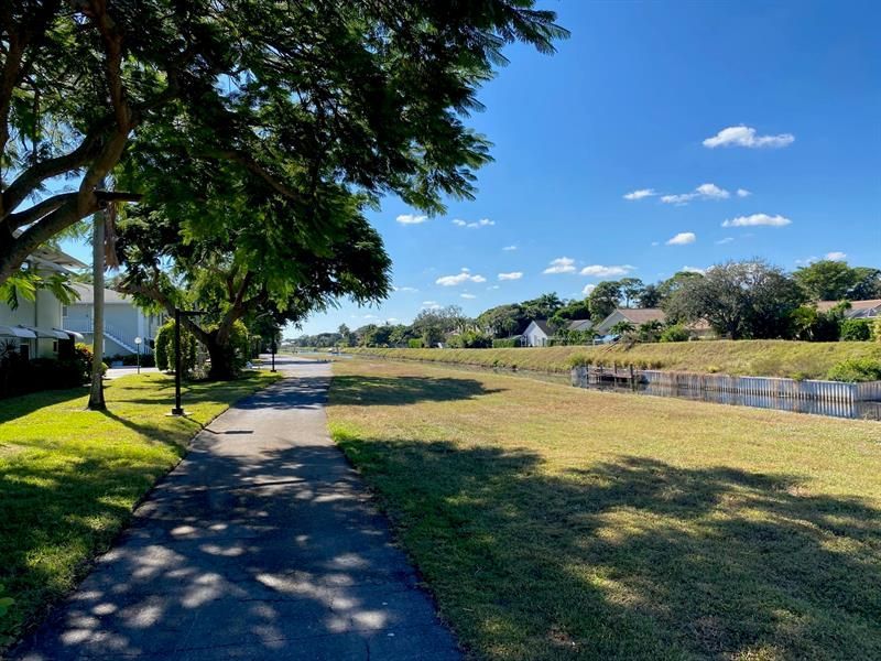 2340 SW 22nd Ave, Unit 303, Delray Beach, FL 33445 Photo