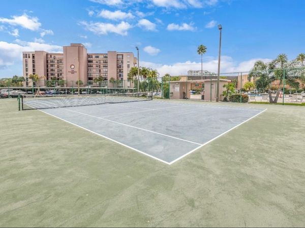 7700 SUN ISLAND DRIVE S, Unit 402, SOUTH PASADENA, FL 33707