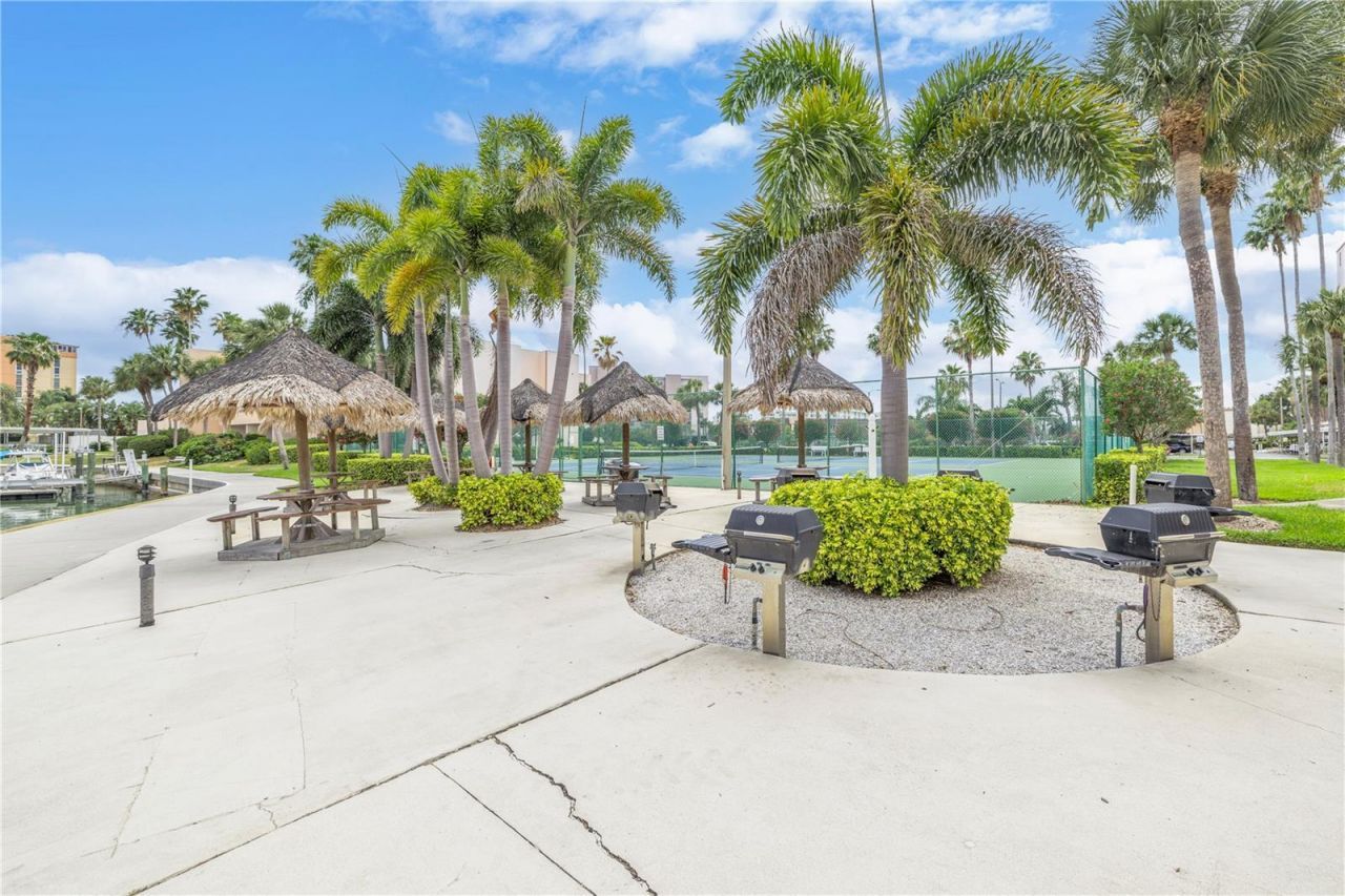 7700 Sun Island Drive S, Unit 402, South Pasadena, FL 33707 Photo