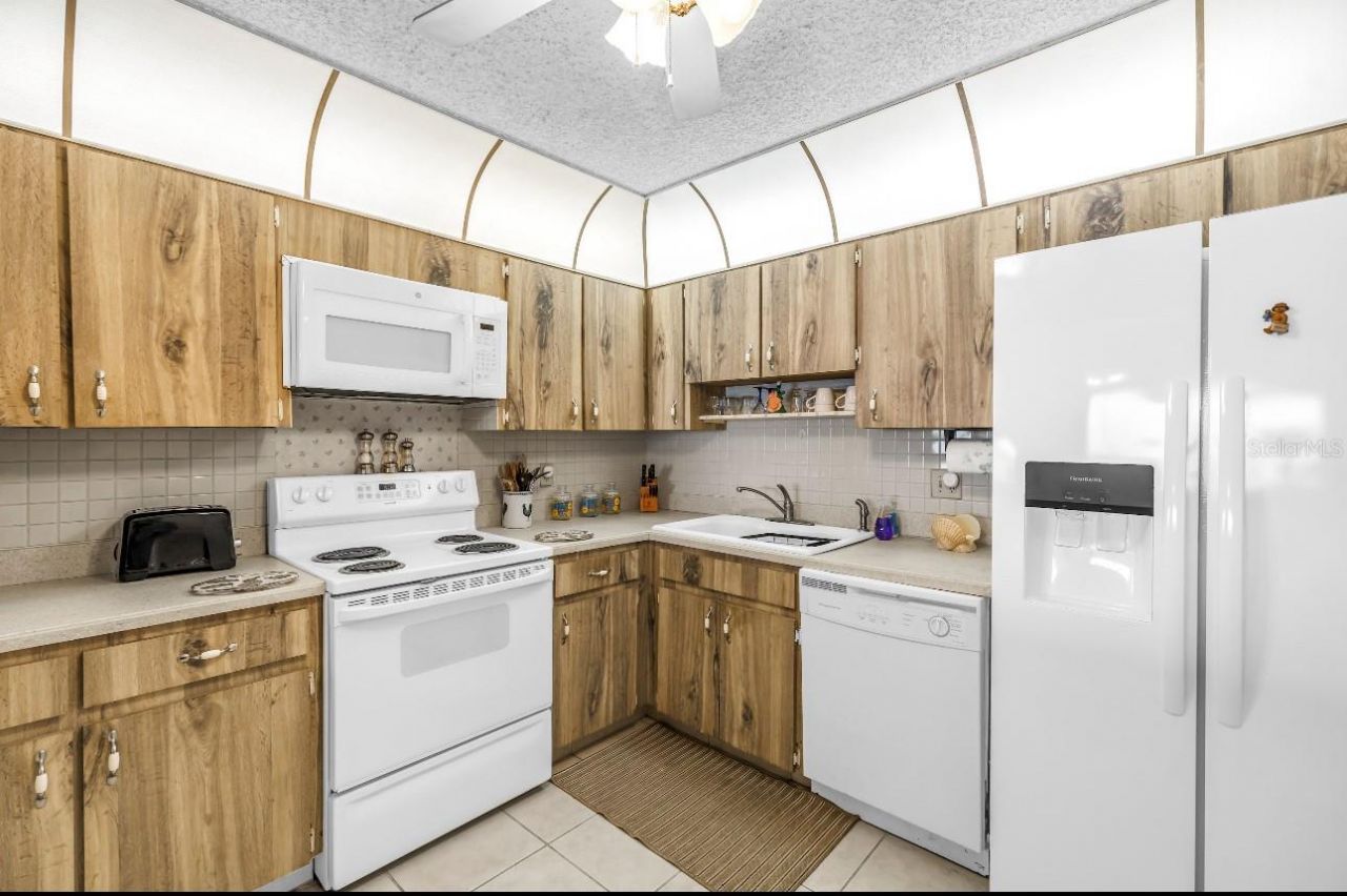 7700 Sun Island Drive S, Unit 402, South Pasadena, FL 33707 Photo