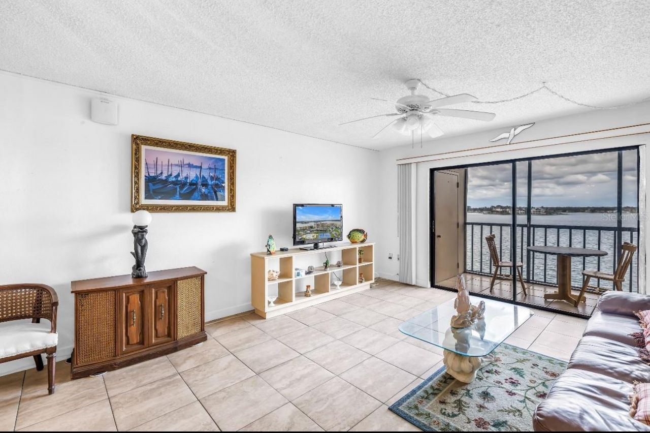 7700 Sun Island Drive S, Unit 402, South Pasadena, FL 33707 Photo