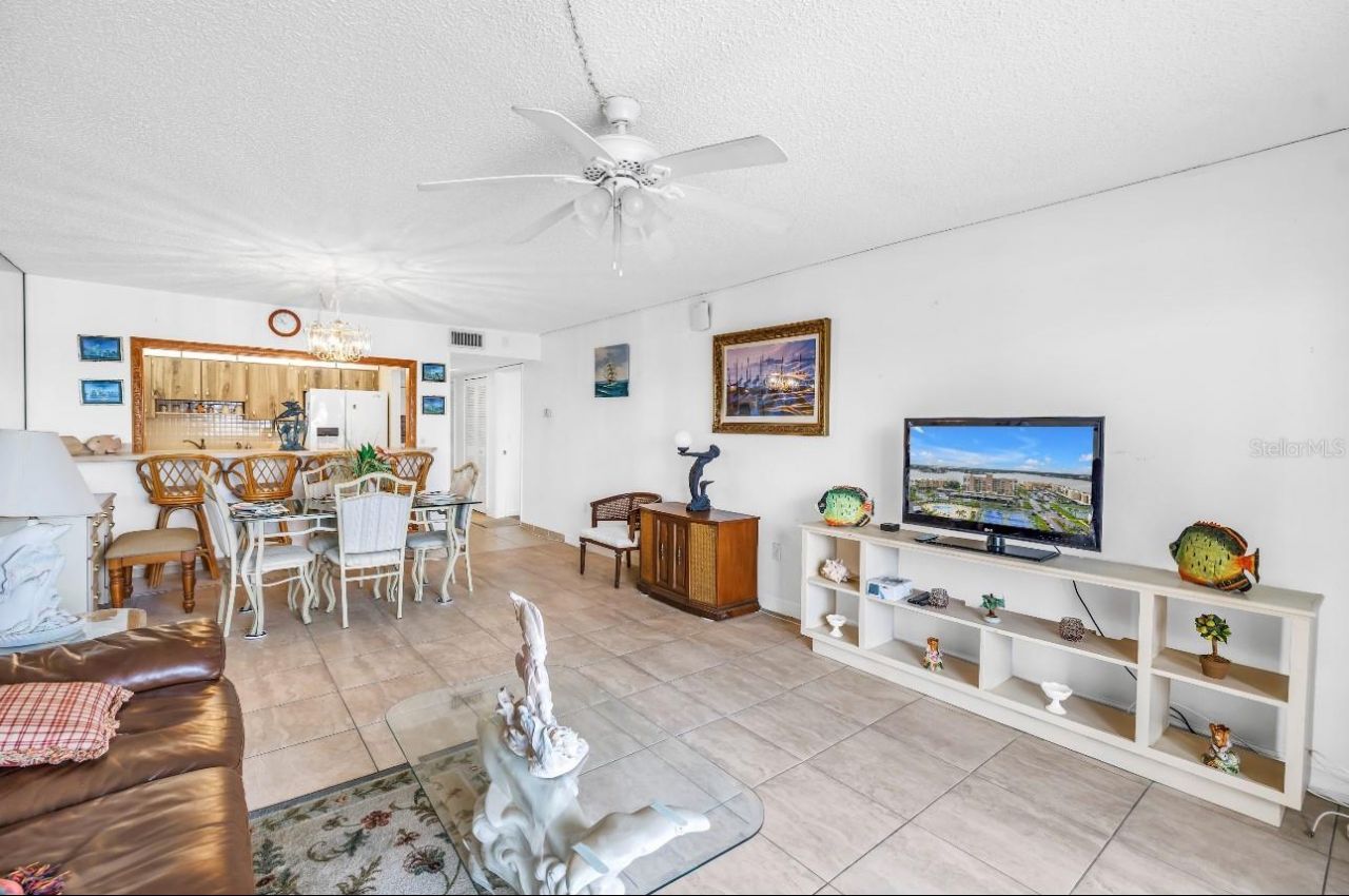 7700 Sun Island Drive S, Unit 402, South Pasadena, FL 33707 Photo