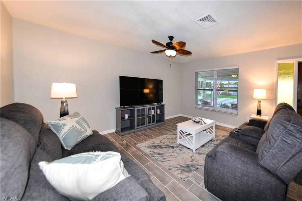 220 Albatross St, Fort Myers Beach, FL 33931 Photo