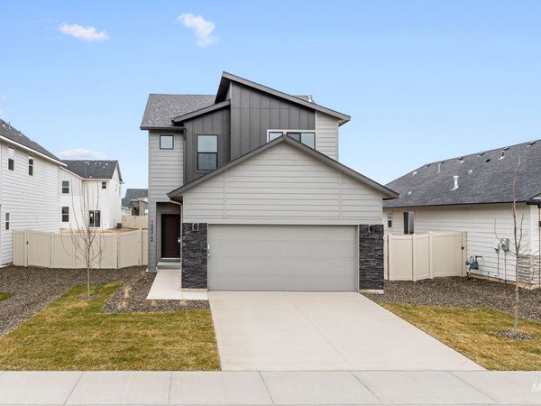 10512 W Teratai St, Star, ID 83669