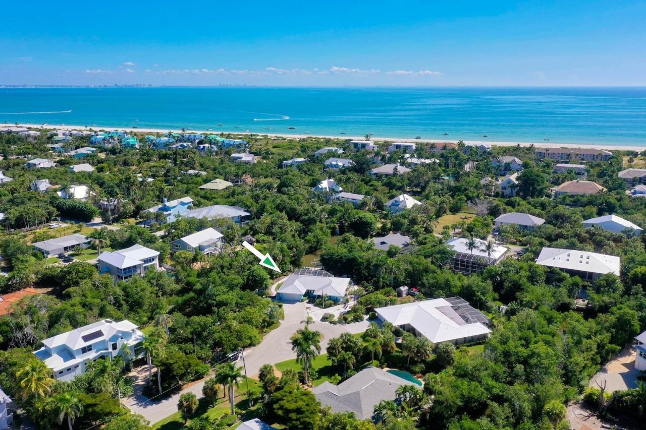 1076 Captains Walk St, Sanibel, FL 33957 Photo