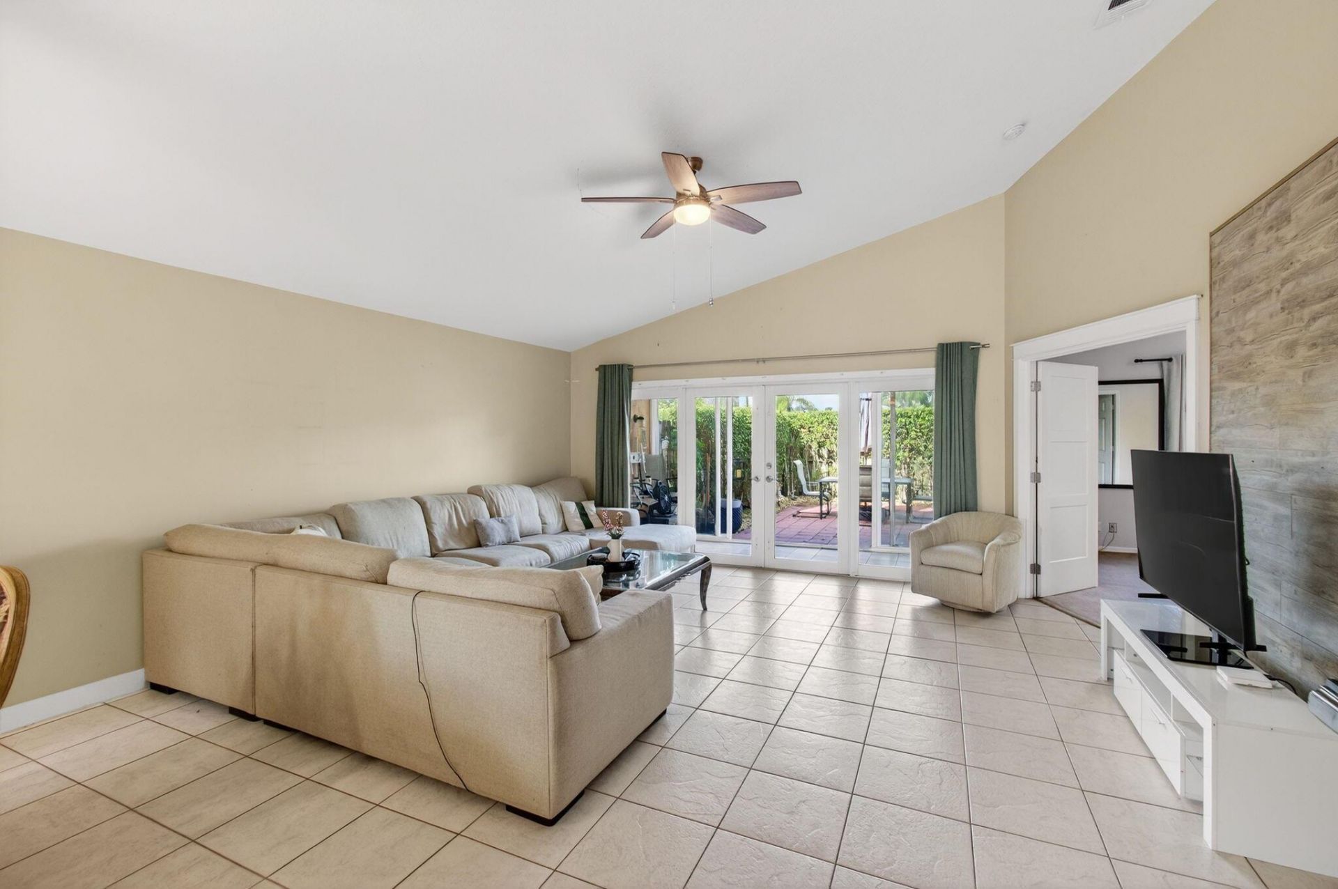 7574 Ironbridge Circle, Delray Beach, FL 33446 Photo