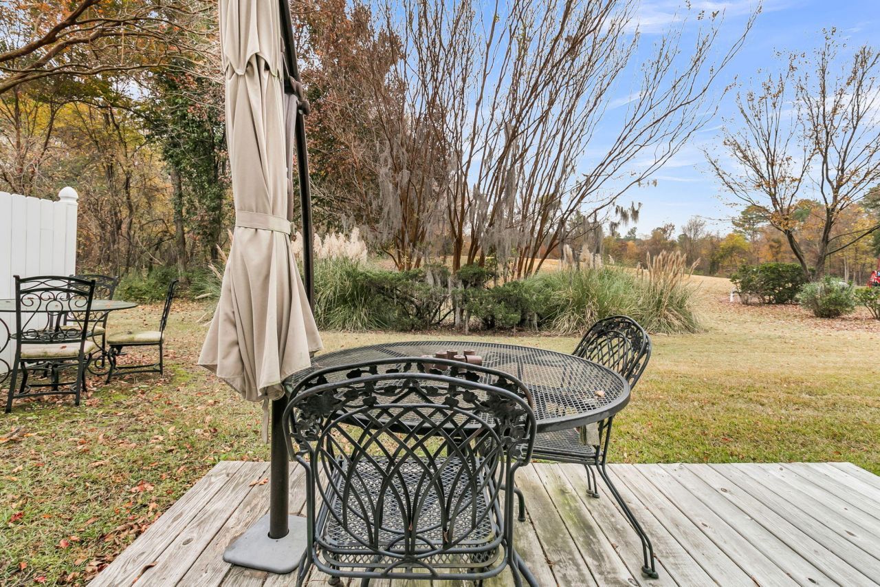 151 Darcy Avenue Photo 28