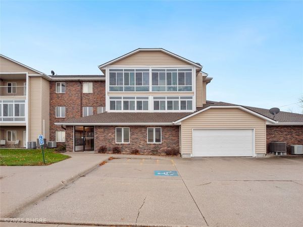 301 SE Delaware Avenue, Unit 303, Ankeny, IA 50021