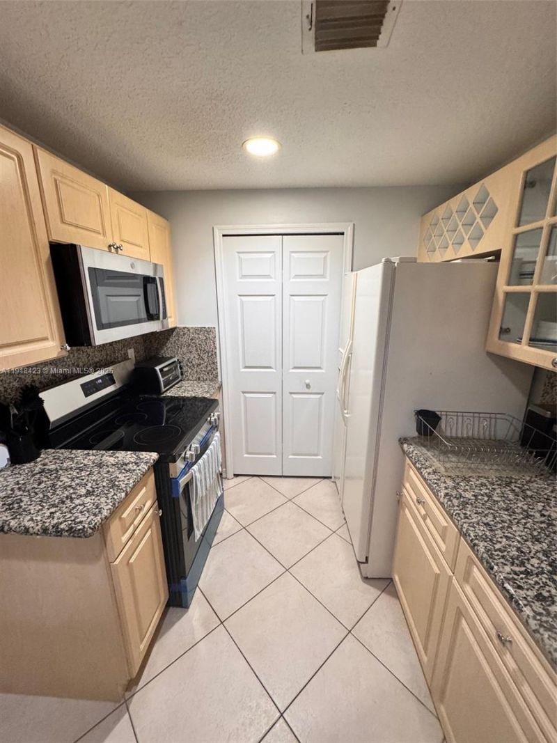 6340 NW 114th Ave, Unit 101, Doral, FL 33178 Photo