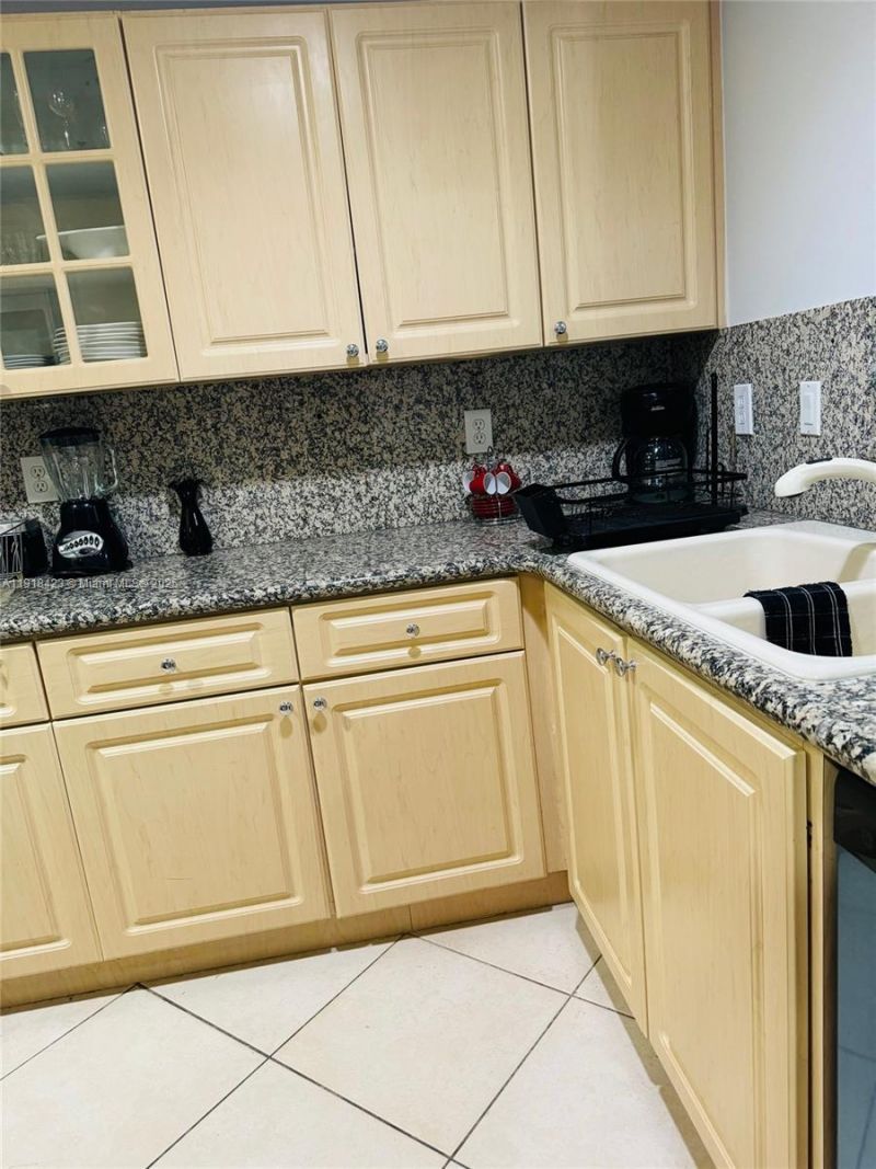 6340 NW 114th Ave, Unit 101, Doral, FL 33178 Photo