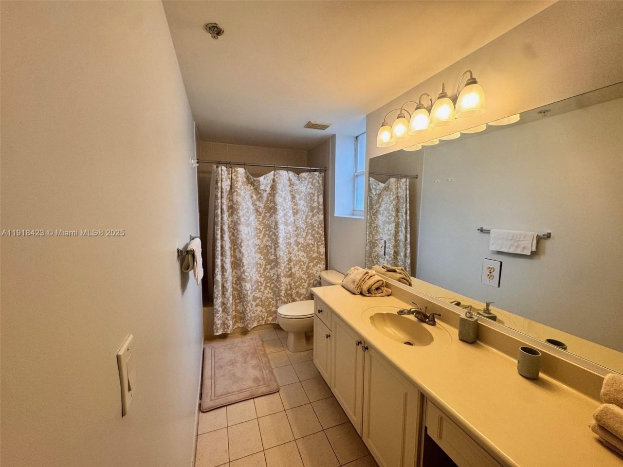 6340 NW 114th Ave, Unit 101, Doral, FL 33178 Photo