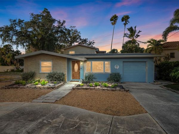 284 44TH AVENUE, ST PETE BEACH, FL 33706