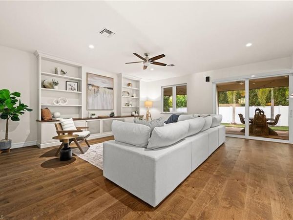 2499 10th ST N, NAPLES, FL 34103