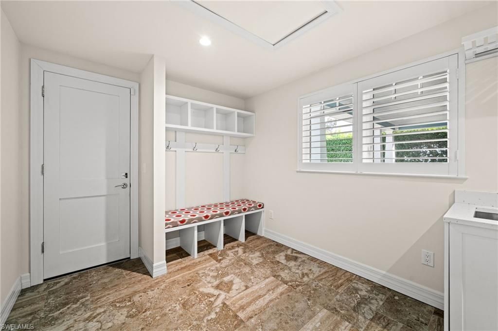 2499 10th St N, Naples, FL 34103 Photo