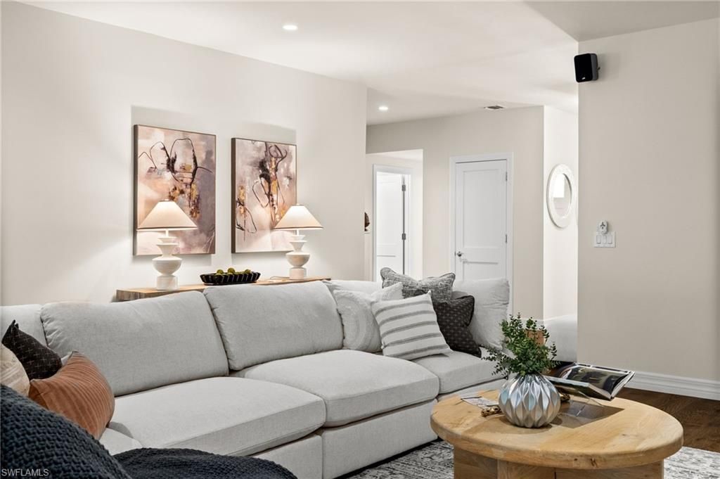 2499 10th St N, Naples, FL 34103 Photo