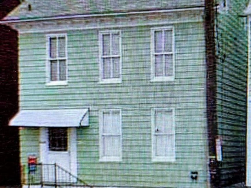 415 Broadway, Hanover, PA 17331 Main Photo