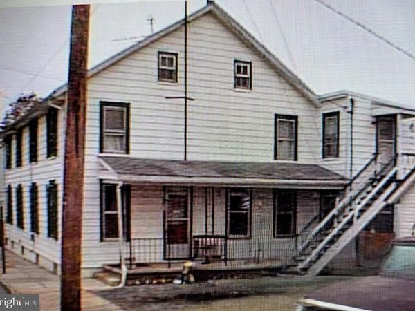 146 PLEASANT STREET, HANOVER, PA 17331