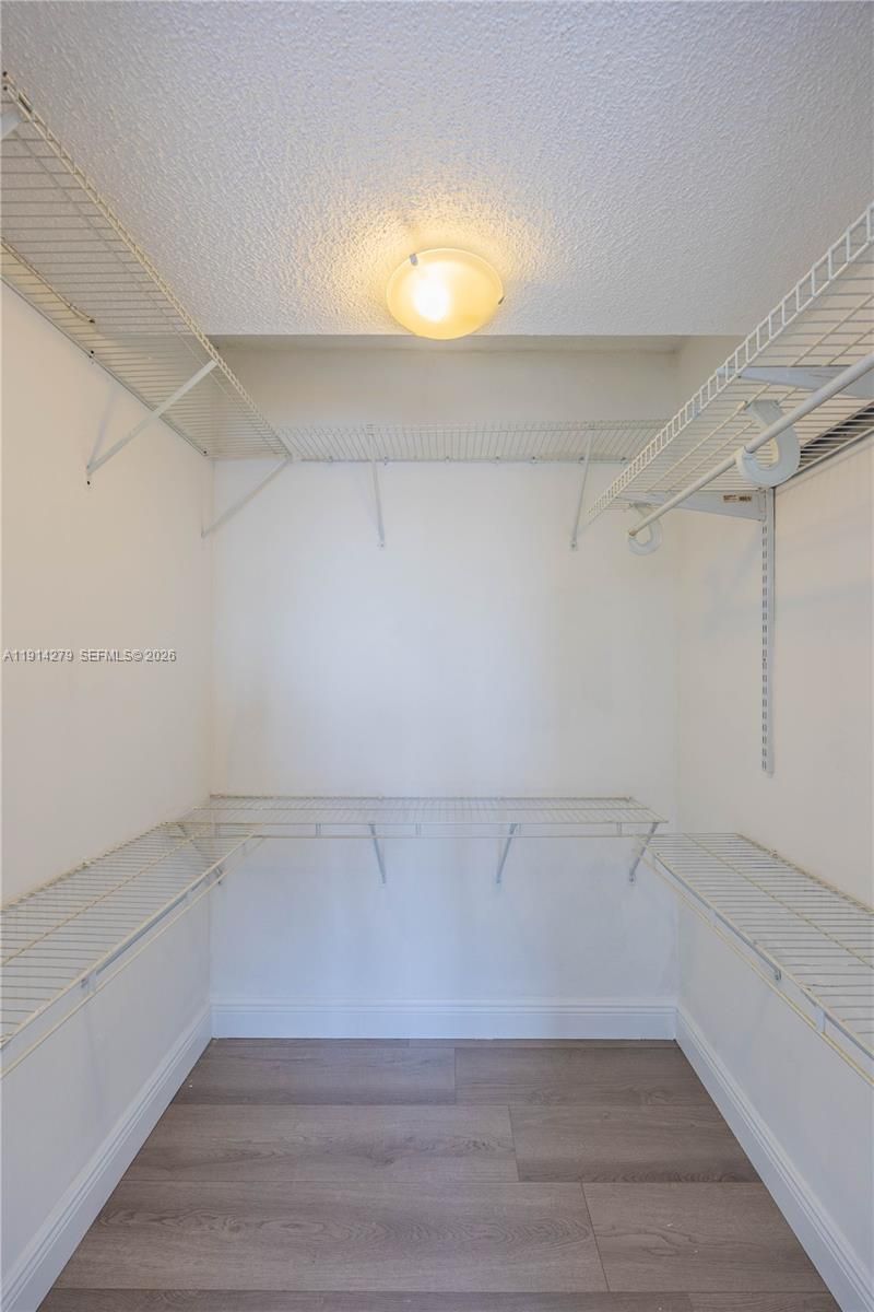 4164 Inverrary Dr, Unit 812, Lauderhill, FL 33319 Photo