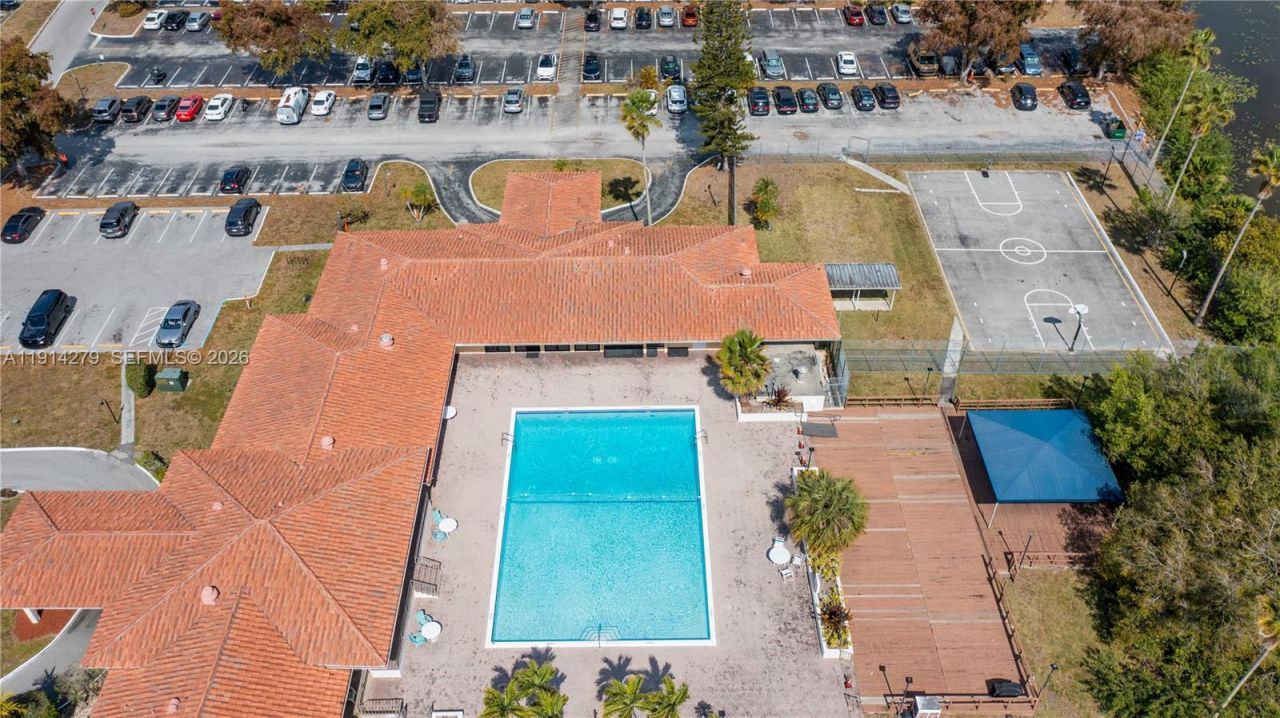 4164 Inverrary Dr, Unit 812, Lauderhill, FL 33319 Photo