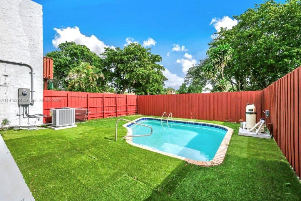 6884 NW 30th Ave, Fort Lauderdale, FL 33309 Photo