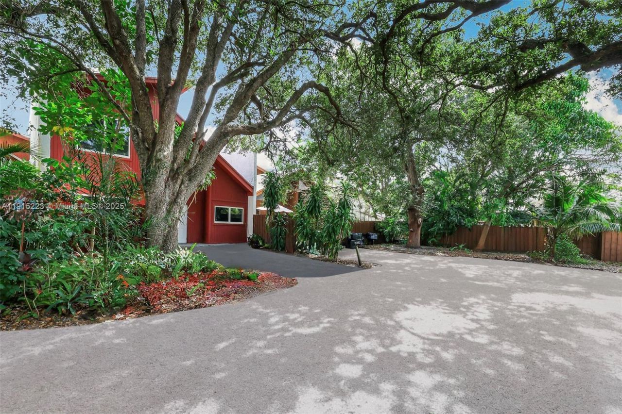 6884 NW 30th Ave, Fort Lauderdale, FL 33309 Photo