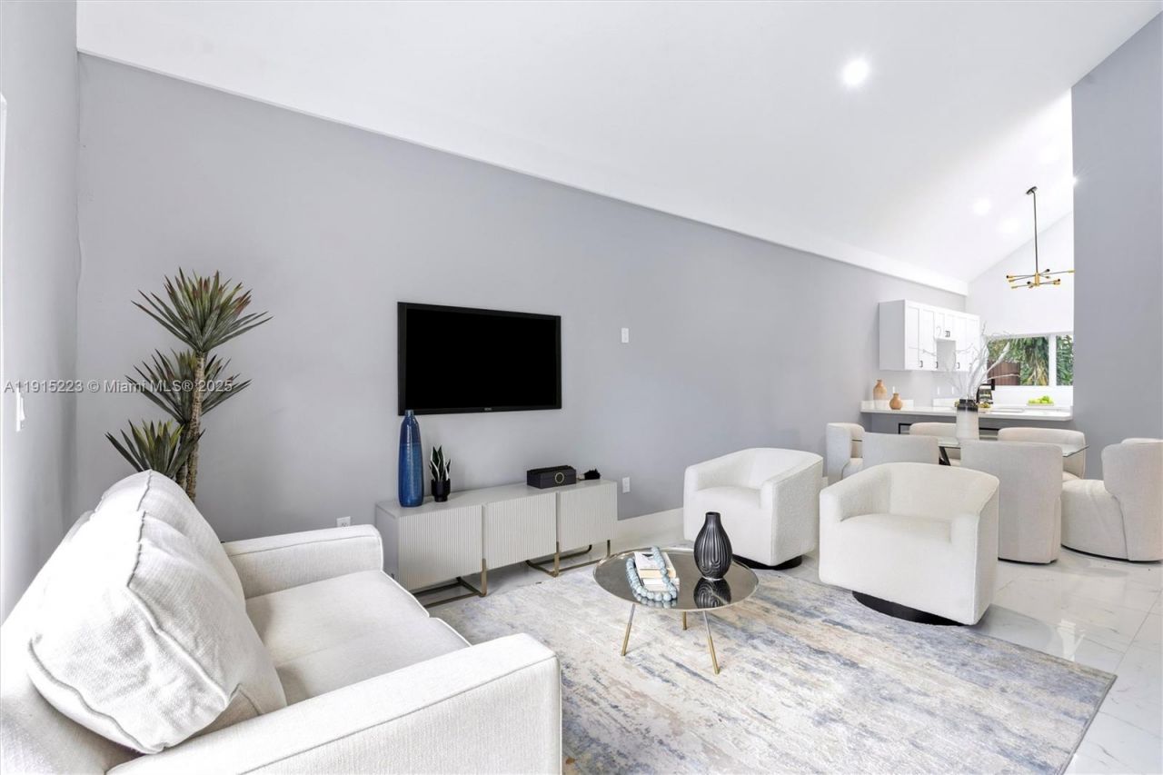 6884 NW 30th Ave, Fort Lauderdale, FL 33309 Photo