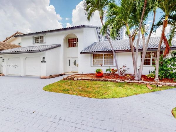 19140 N Bay Rd, Sunny Isles Beach, FL 33160