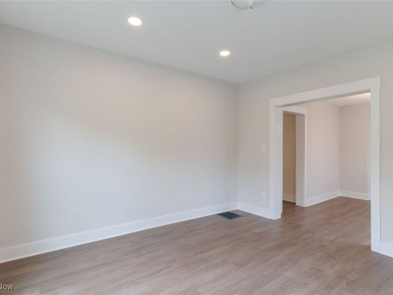 1464 E 123 Street, Cleveland, OH 44106 Photo 11