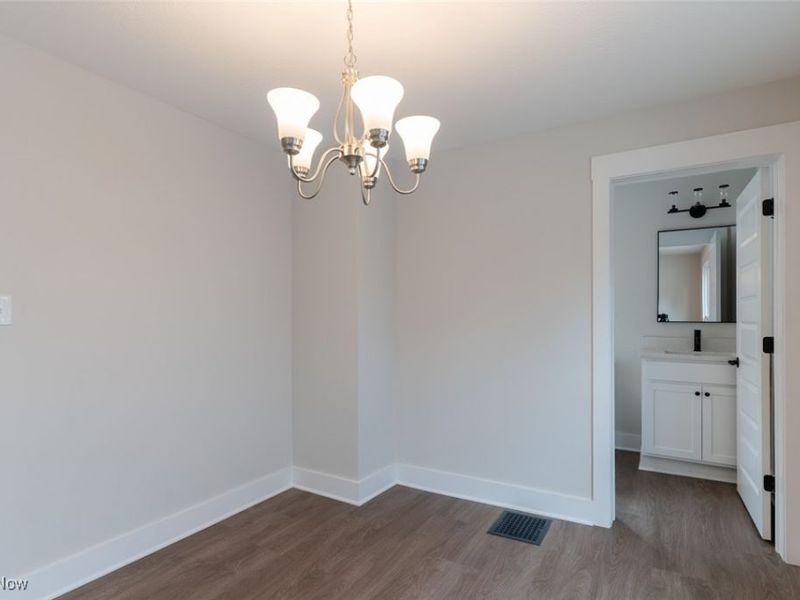 1464 E 123 Street, Cleveland, OH 44106 Photo 13